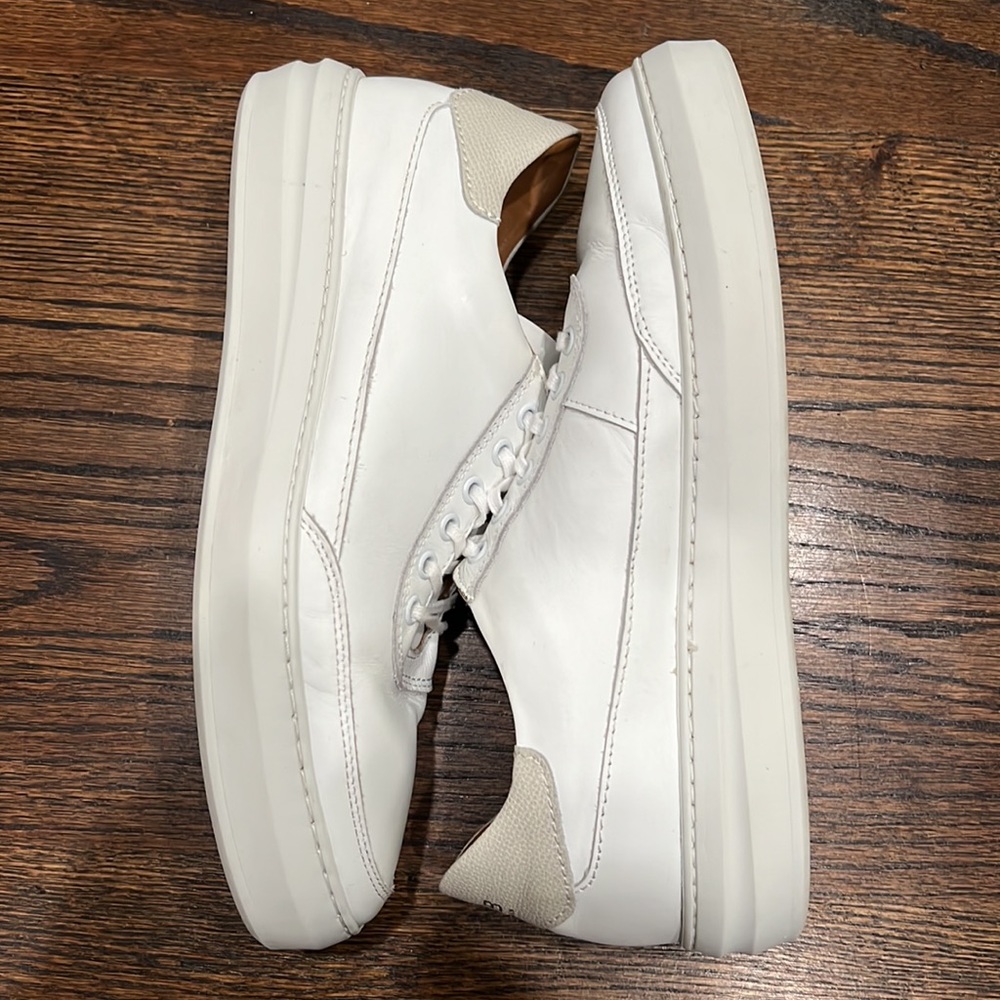 Shoe The Bear’s Aren white leather sneaker Men’s size 9 (EU 42)